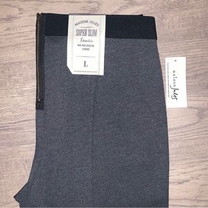 NWT dark gray mid rise leggings size L